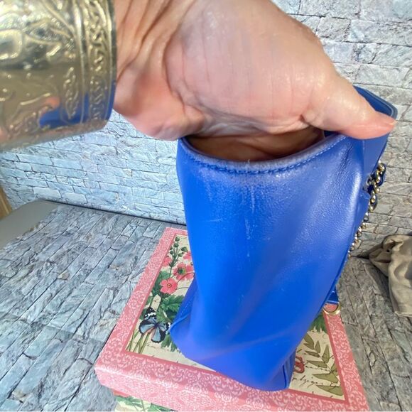 Tory Burch Blue Quilted Leather Alexa Tote - Picture 11 of 16